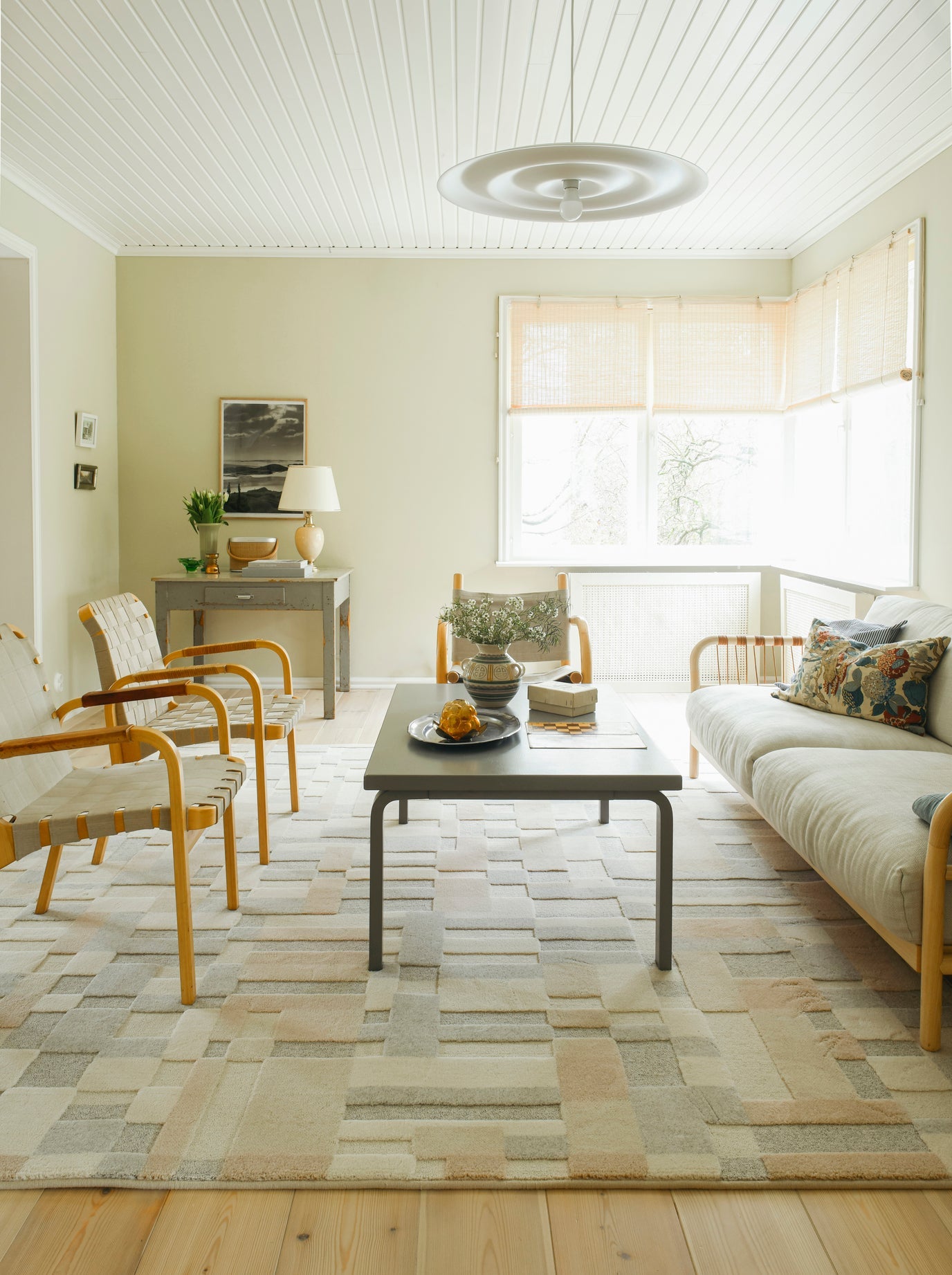Domino Beige