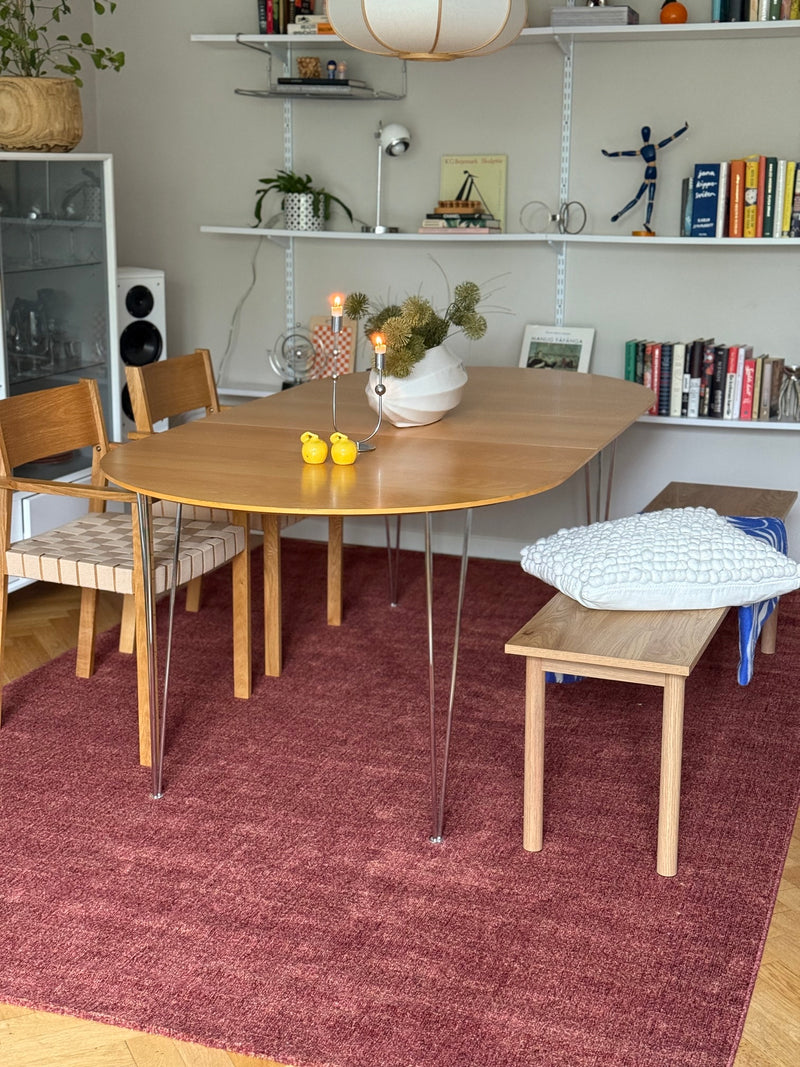 Avenir Röd