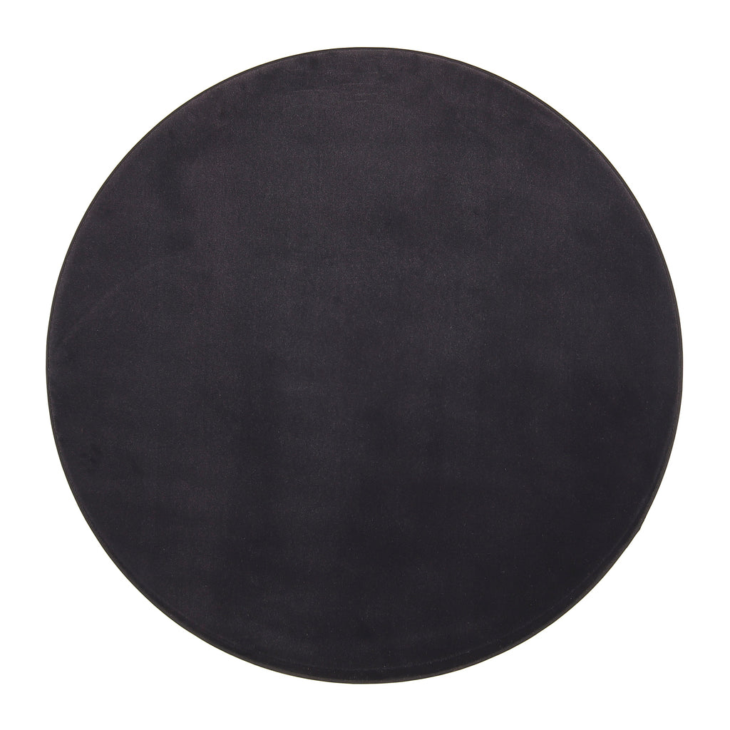 Usva Black